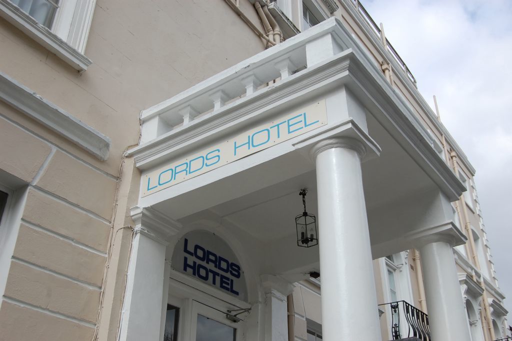 ローズ ホテル ロンドン エクステリア 写真